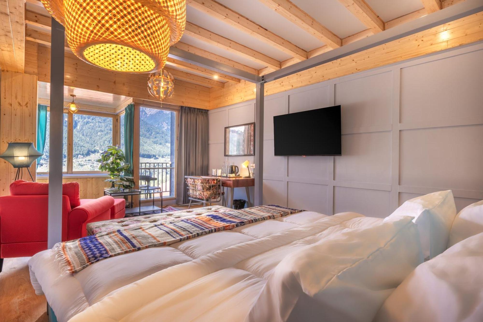 Hotel Echor Himalayan Heights Luxe Manali Exterior foto