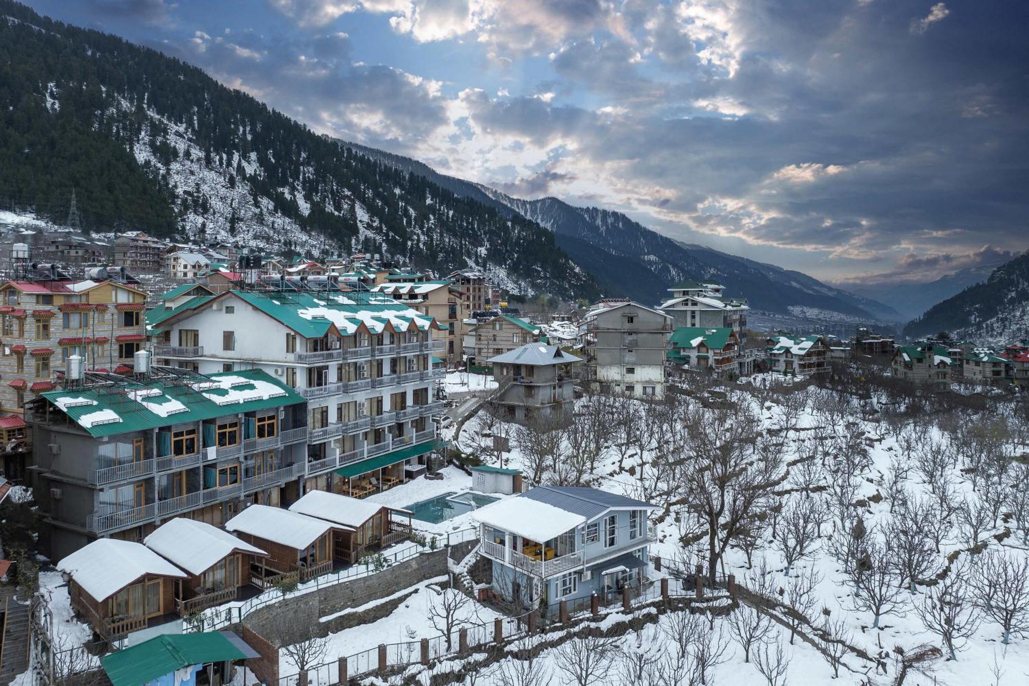 Hotel Echor Himalayan Heights Luxe Manali Exterior foto